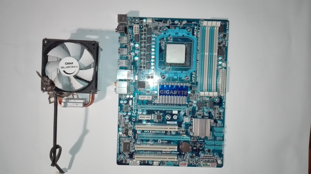 GA-870A-USB3 + AMD X6 FX-6200 3.8GHz + chłodzenie