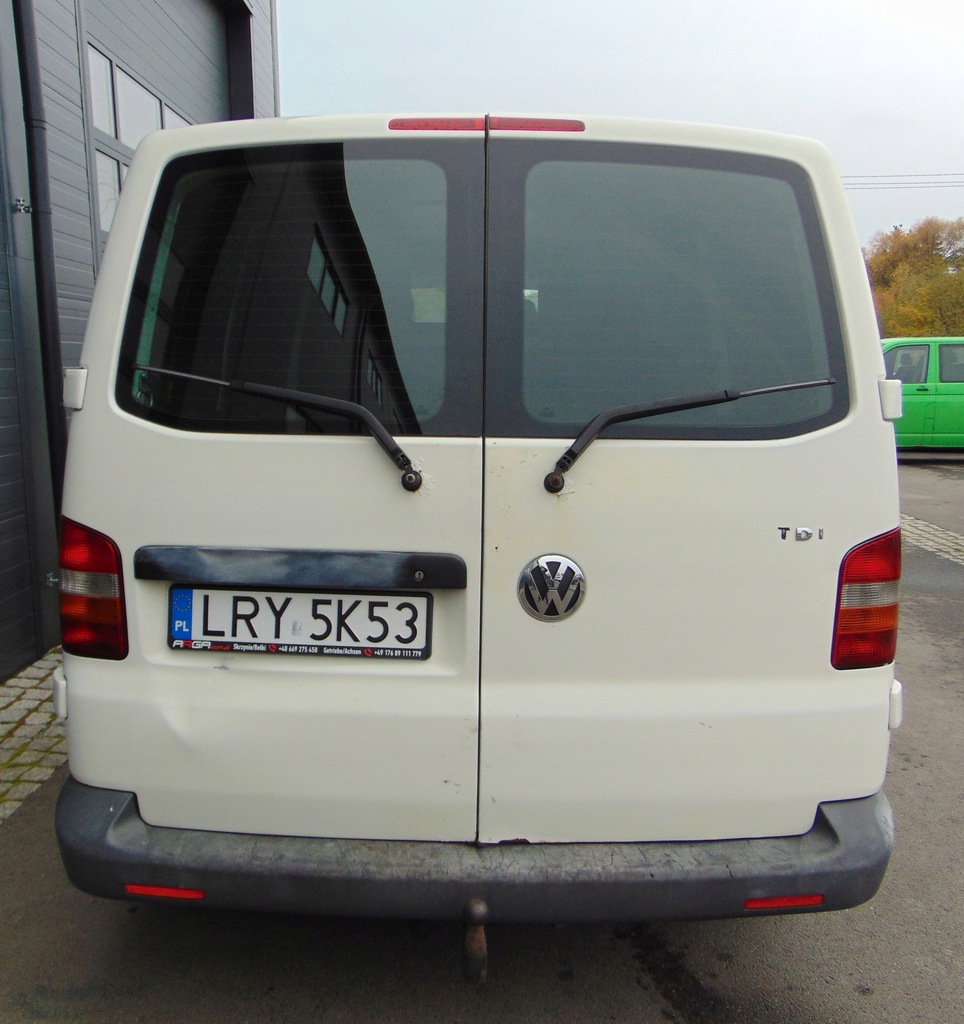 VW Transporter T5 2.0 diesel 140KM klima hak 12r