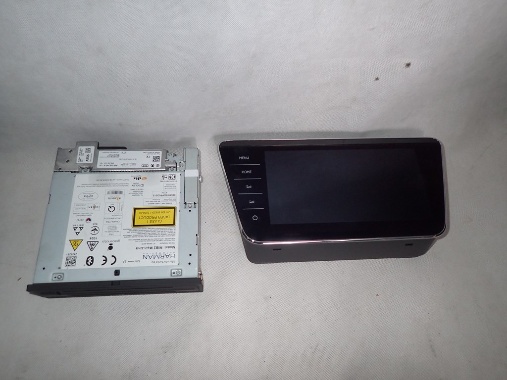 DW SUPERB L&K MULTIMEDIA 565035043A/3V0919606D