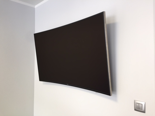TELEWIZOR SAMSUNG UE55HU8200L