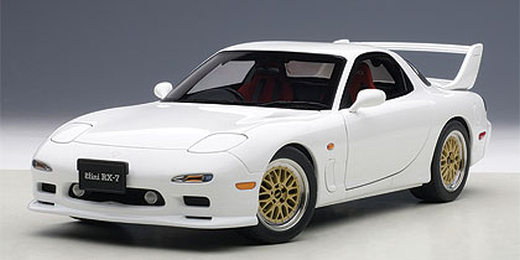 Mazda RX-7 efini 1:18 AUTOART 75967
