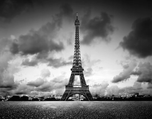 Fototapeta na wymiar Wieża Eiffla Paryż