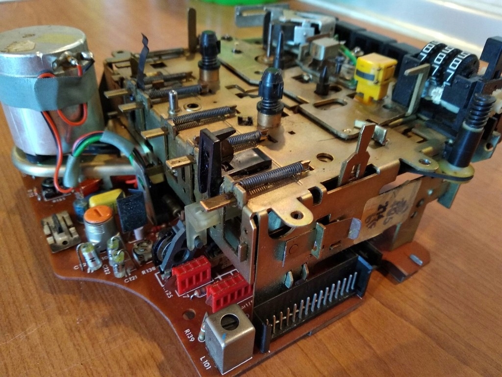 Radiomagnetofon Grundig C6500 kompletny mechanizm