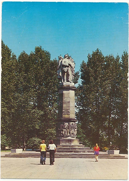 Radom Pomnik Wdzięczności żołnierze