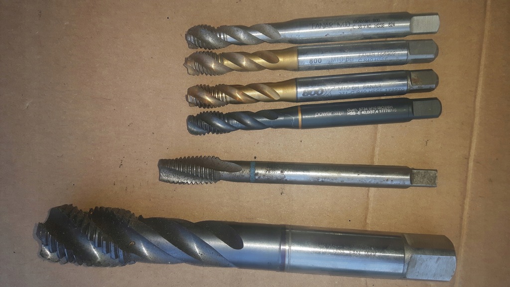 złom HSS gwintowniki wiertła frezy 2,5kg