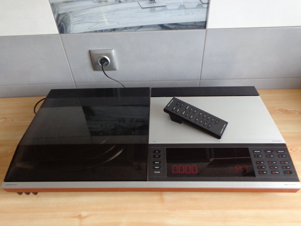 BANG & OLUFSEN BEOCENTER 7007