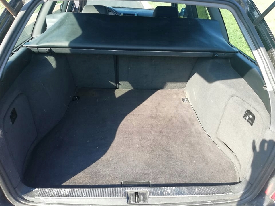 Wykładzina Boczki bagażnika Audi a4b5 avant