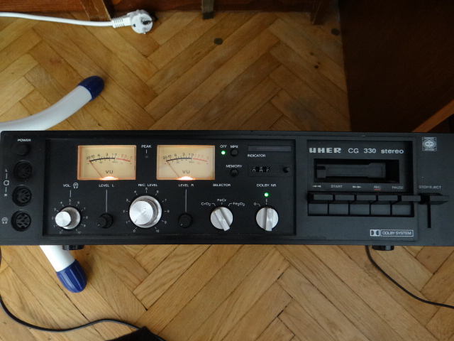 MAGNETOFON KASETOWY UHER CG 330 WYJĄTKOWY