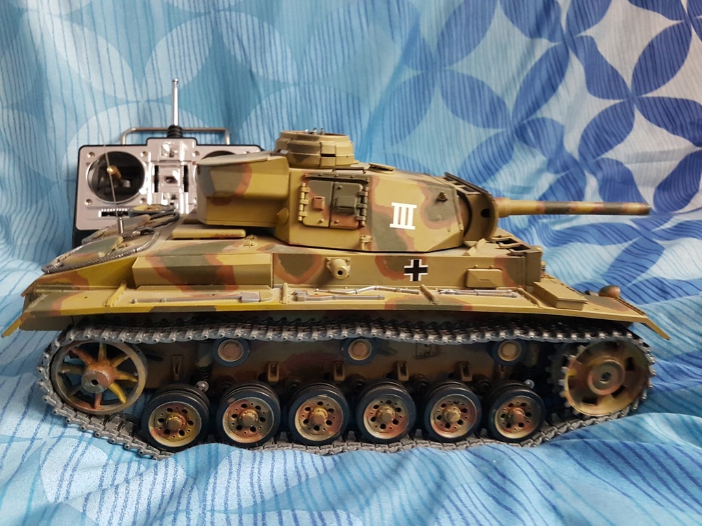 czołg PzKpw III (metal) skala 1:16 Heng Long