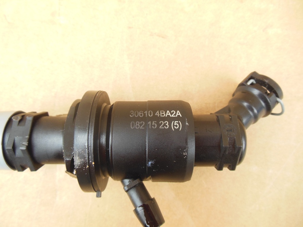 専用出品です るか Amazon.com: Nissan 30610-8J10A, Clutch Master Cylinder