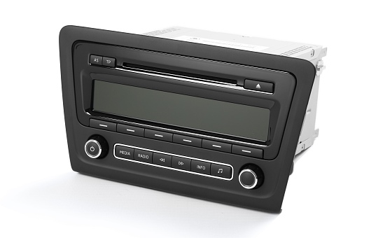 RADIO SKODA RAPID SWING+RAMKA CD/MP3 PARKTRONIK