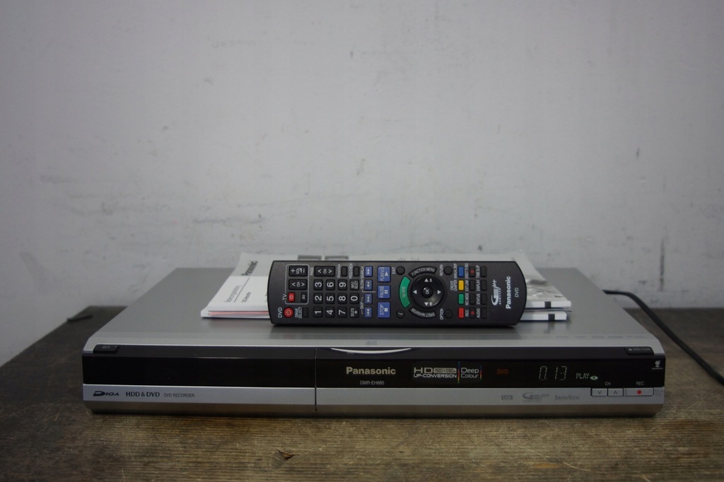 NAGRYWARKA PANASONIC DMR-EH685 VHS, DVD, HDD!!!!!