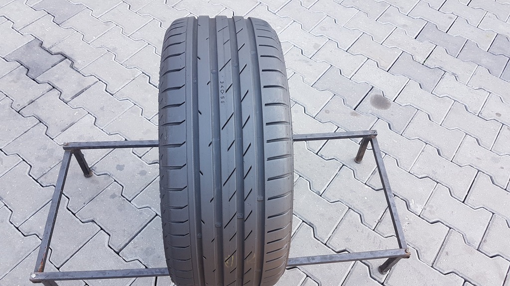 225/40/18 Y NOKIAN ZLINE 2014r