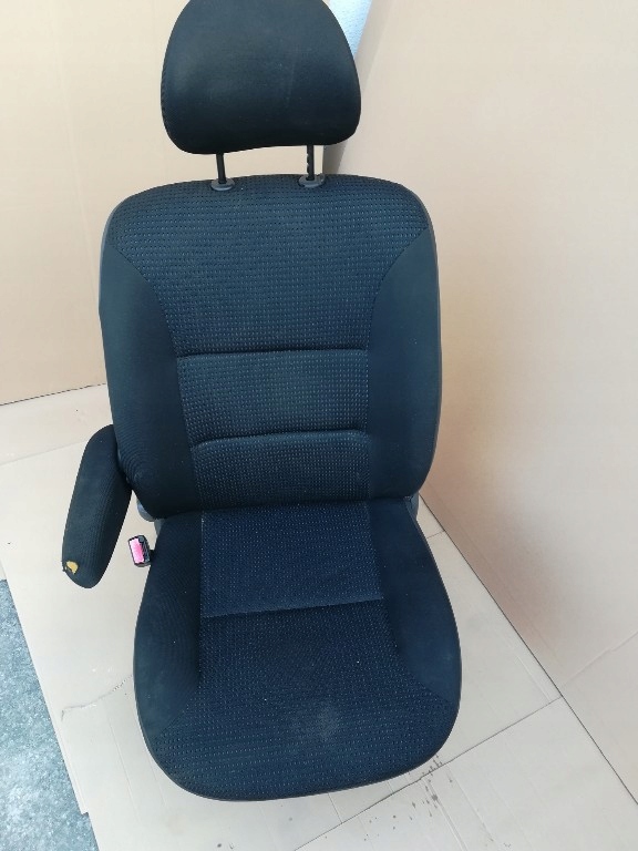 FOTEL LEWY KIEROWCY CITROEN BERLINGO