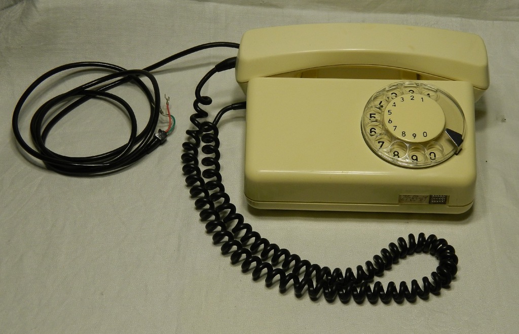 Telefon z tarczą Tulipan z PRL