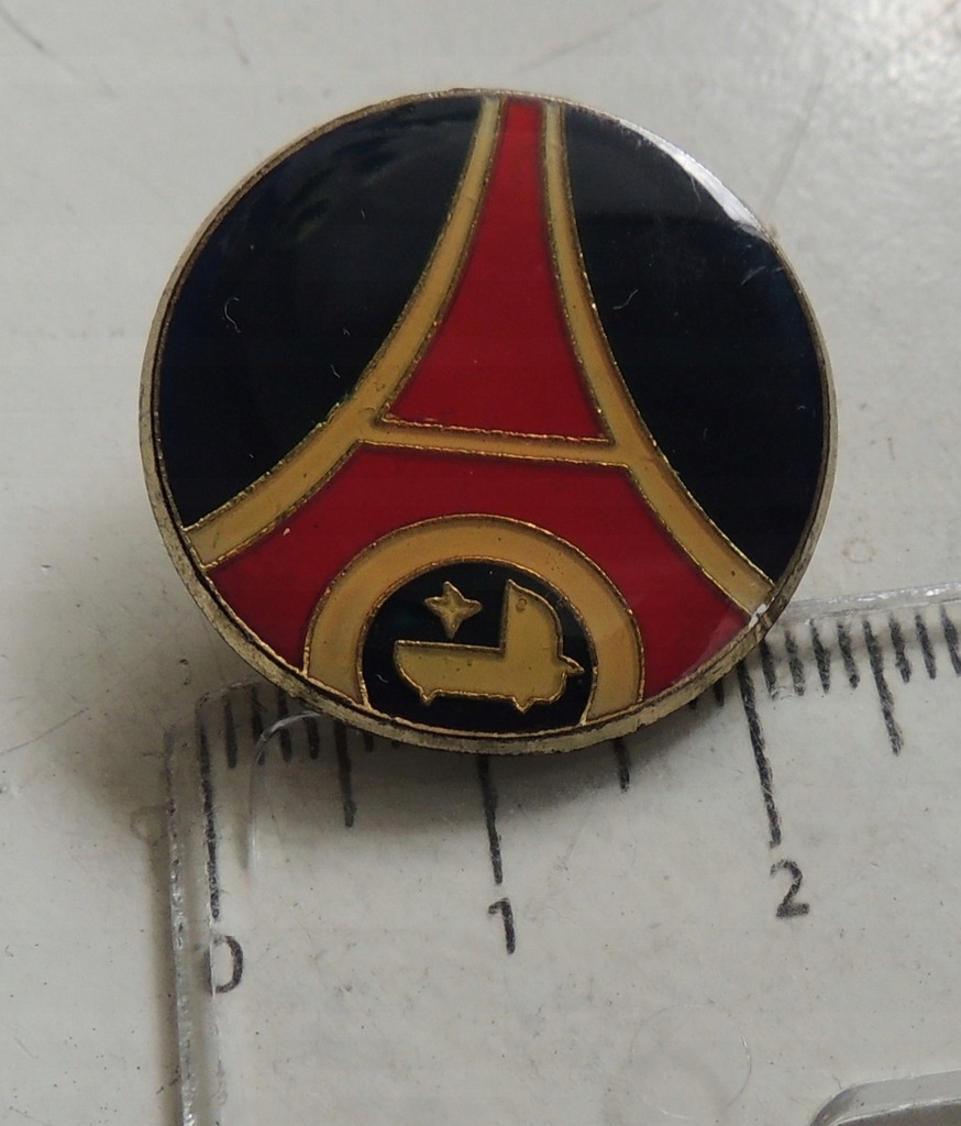 PSG Paris Saint Germain odznaka pierwszy herb 1971