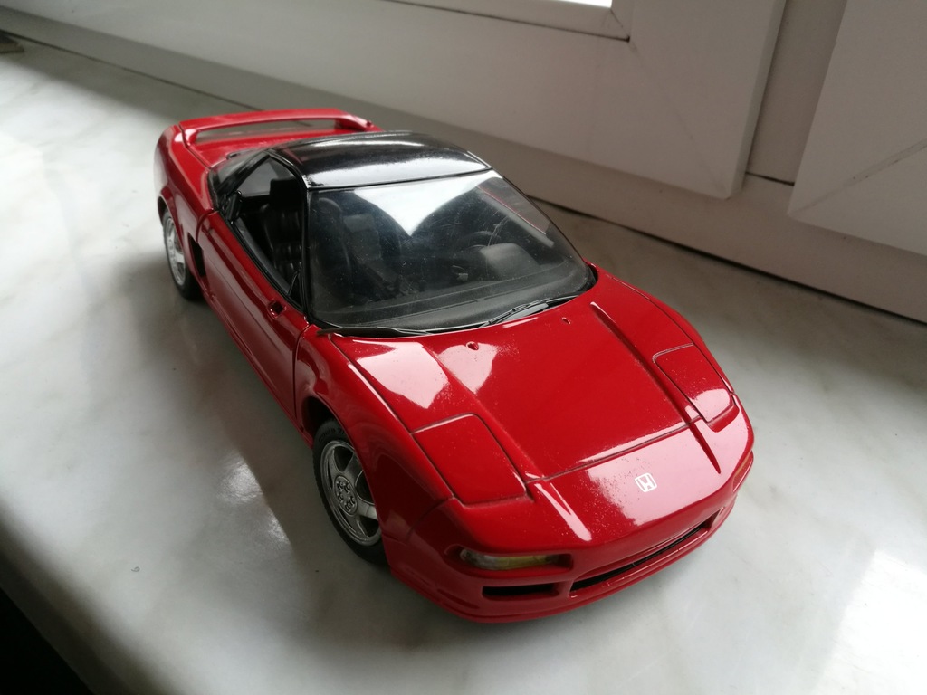 Honda NSX Revell 1/18