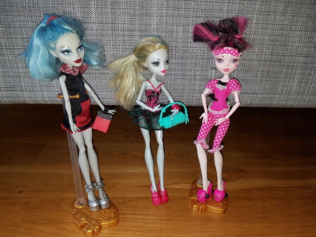 Monster High x3 Draculaura, Lagoona, Ghoulia+ film
