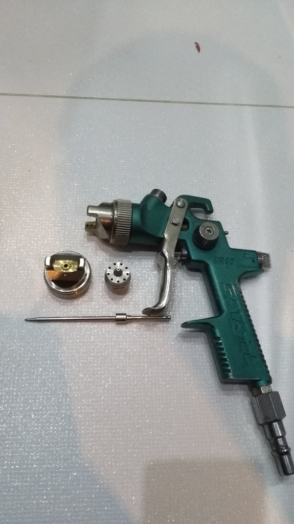 pistolet lakierniczy SATA jet NR.95 +nowy zestaw