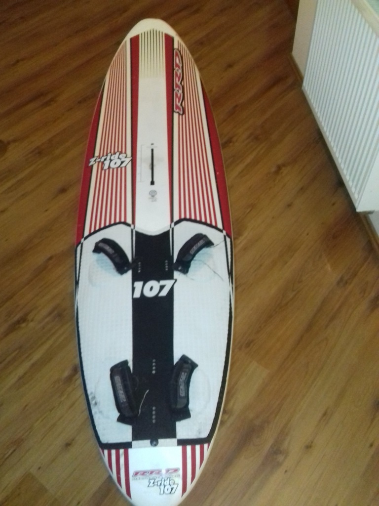 Deska RRD Z-ride 107l + 2 stateczniki
