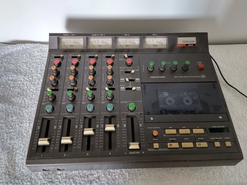TASCAM 244 AUDIO-LAJT  PORTASTUDIO DBX