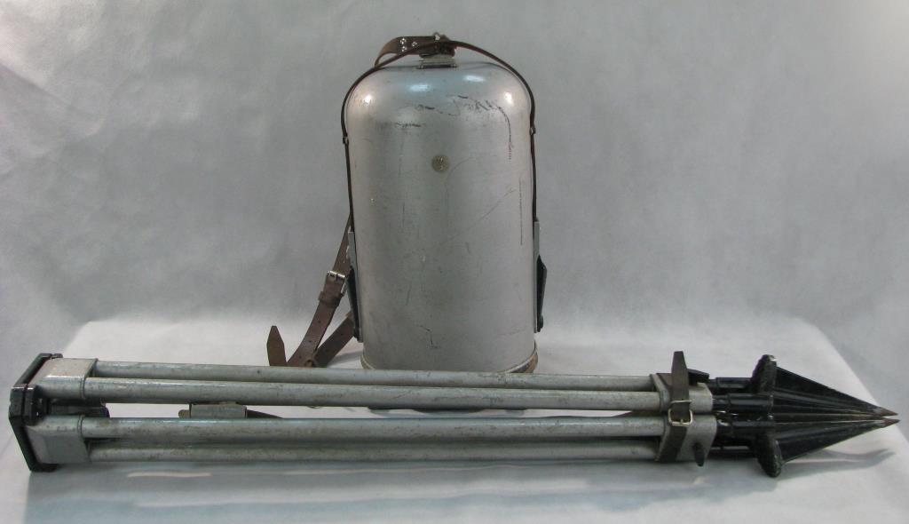 TEODOLIT,INSTRUMENT GEODEZYJNY SPRAWNY TECHNICZNIE