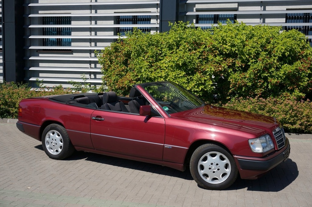 Mercedes 300 CE-24 A124 (W124 cabrio)