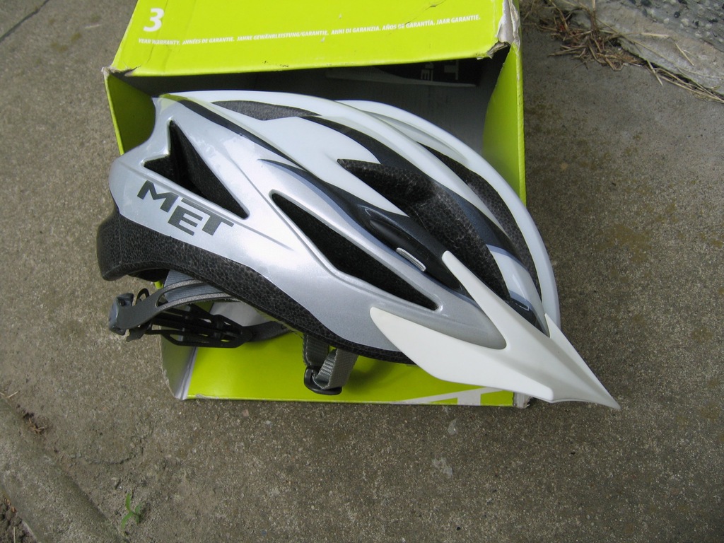 Kask MET FALCO 54-61 nowy !!!