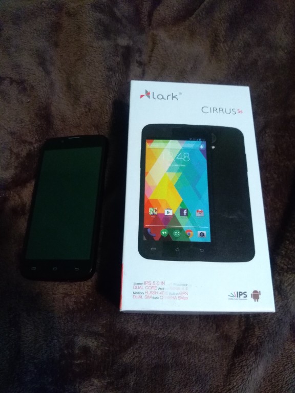 Telefon Lark Cirrus s5