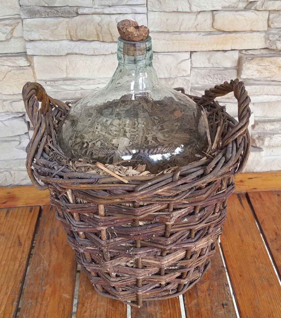 Balon szklany na wino skrzynia baniak butla gąsior