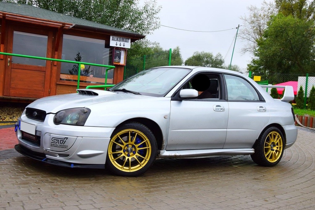 OZ Ultraleggera 8J 17 cali 5x114.3 SUBARU IMPREZA 