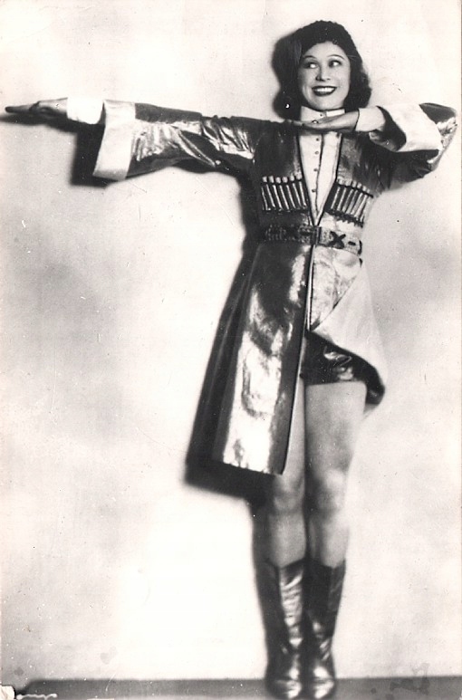 LODA HALAMA - TANCERKA REWIOWA - 1978R