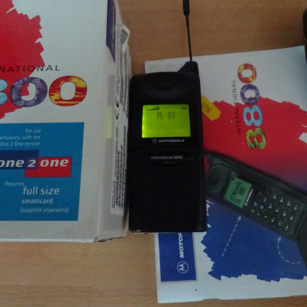 MOTOROLA INTERNATIONAL 8800 DUAL BAND,8700,STARTAC