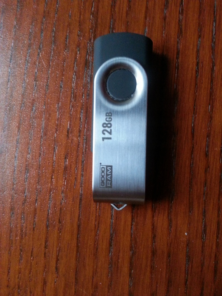 GoodRam UTS2 128 GB USB 2.0 (czarny)
