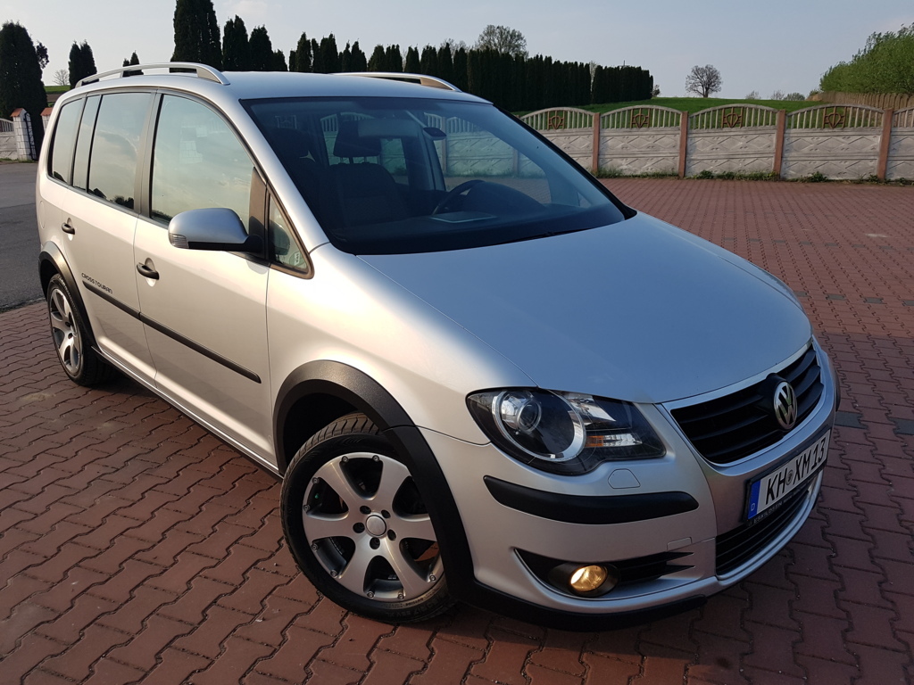 Volkswagen touran cross