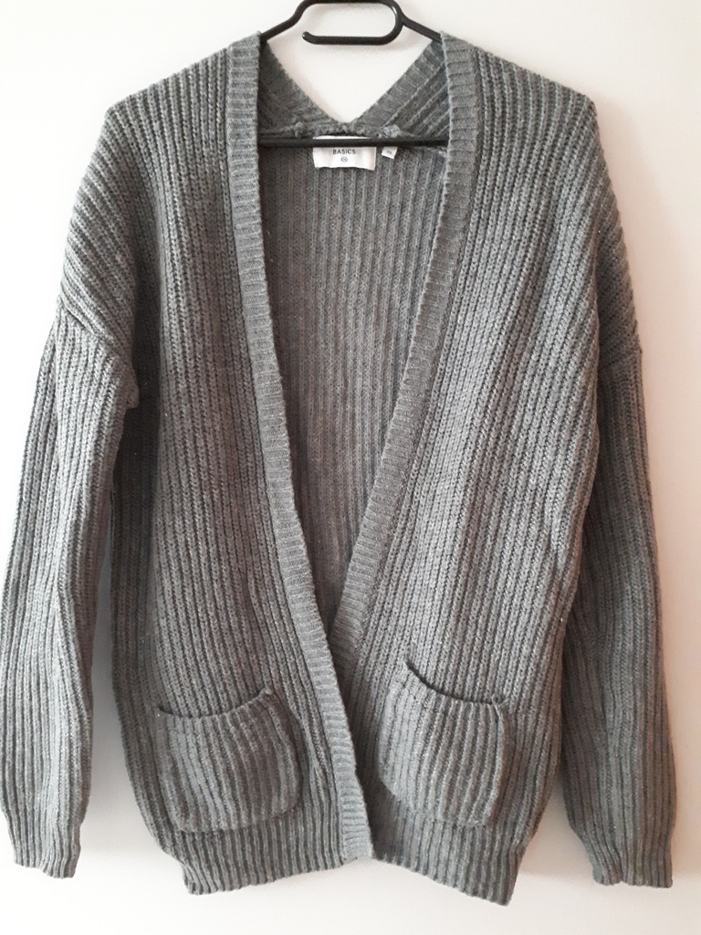 szary ciepły sweter C&A XS/34