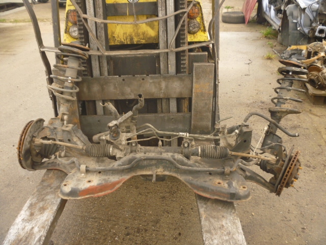 VOLVO V40 1.9 TD PRZEDNIE ZAWIESZENIE KOMPLET