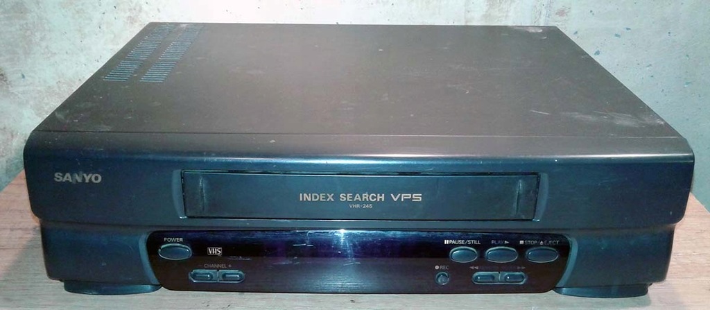 Video Cassete Recorder SANYO VHR-245 G - Sprawny
