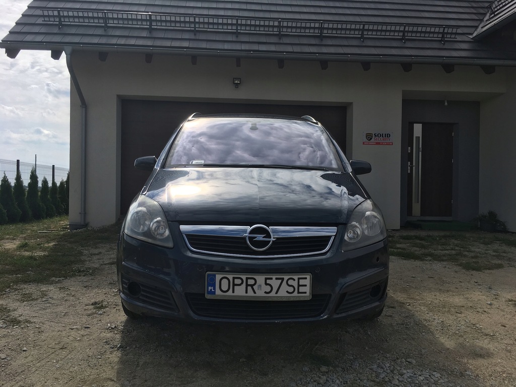 Opel Zafira 1.9 120KM 7 osób pierwszy właściciel