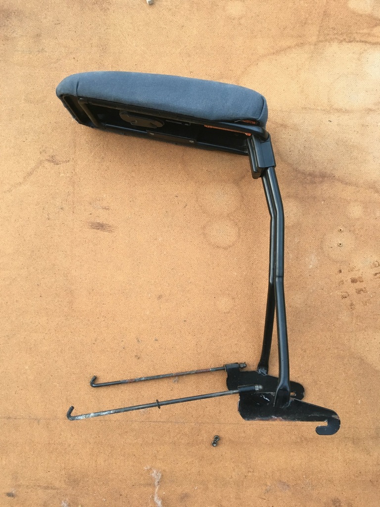 Podłokietnik KAMEI golf II, III, JETTA