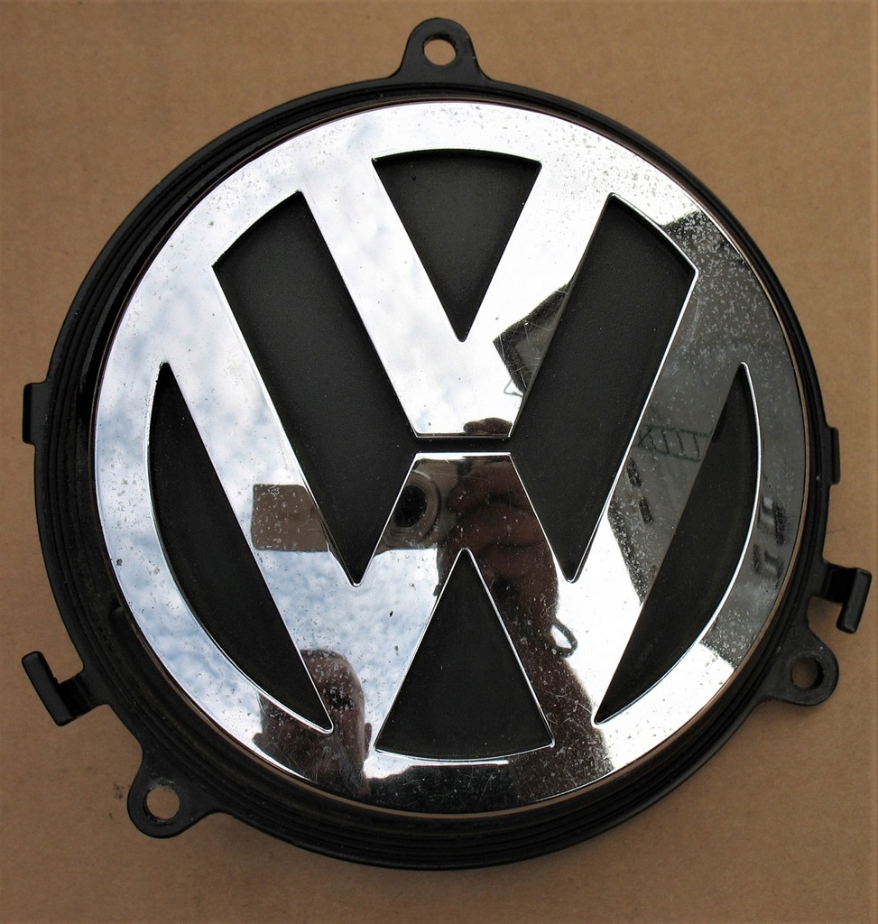 VW GOLF V 5 KLAMKA BAGAŻNIKA SPRAWNA ORYGINALNA