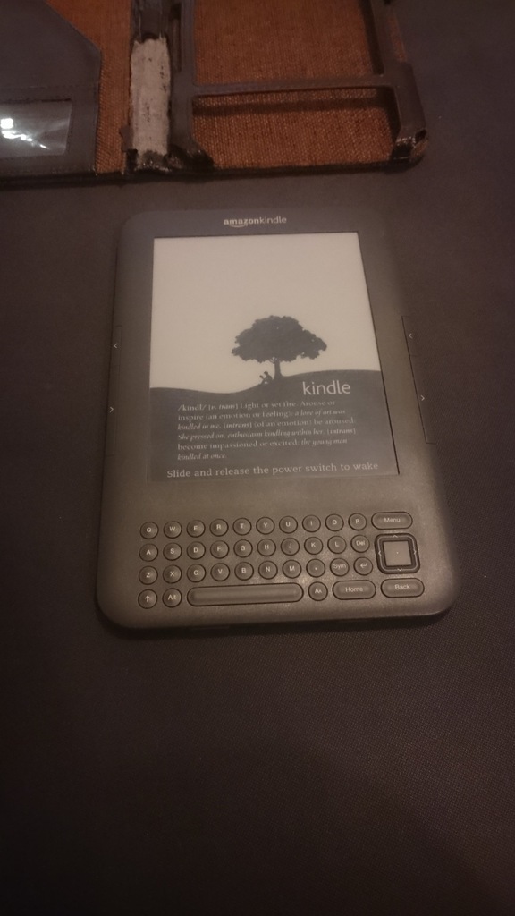 Kindle Keyboard WIFI (uszkodzone zasilanie) BCM