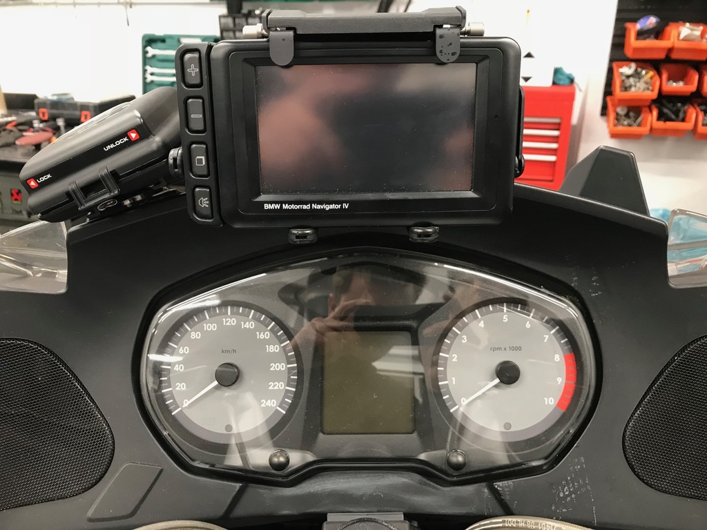 Bmw motorrad navigator iv