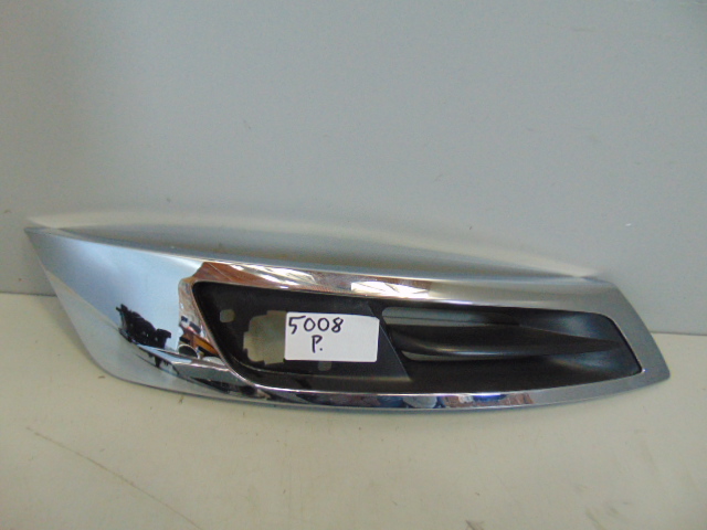 PEUGEOT 5008 KRATKA ZDERZAKA PRAWA
