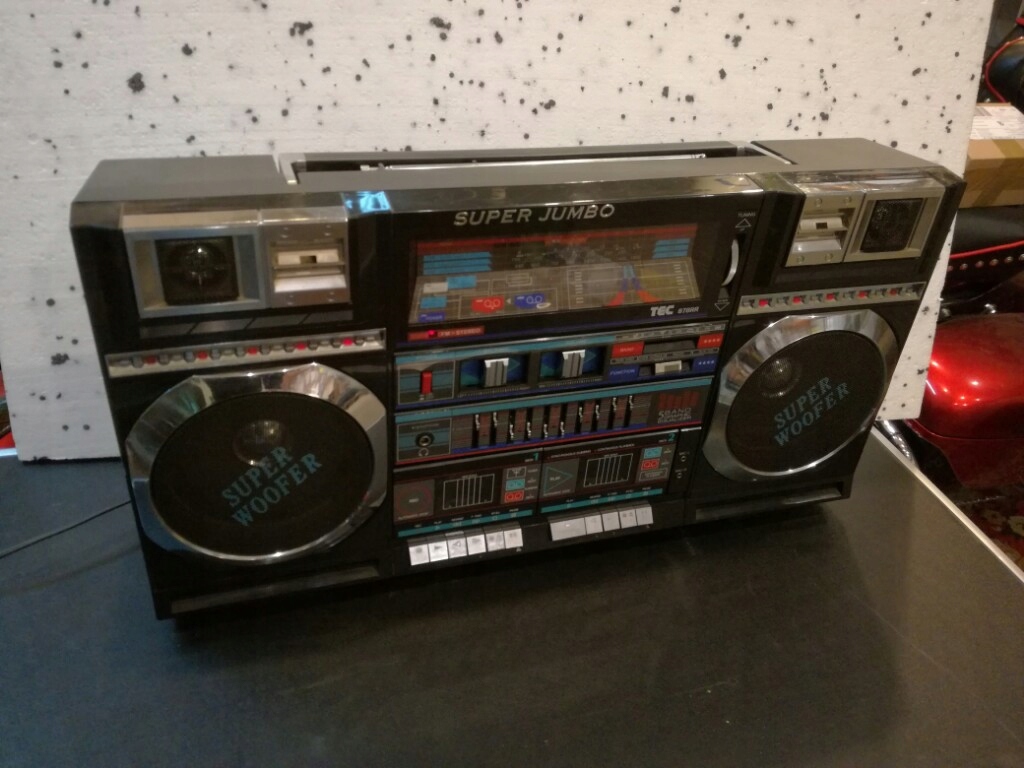 jumbo boombox