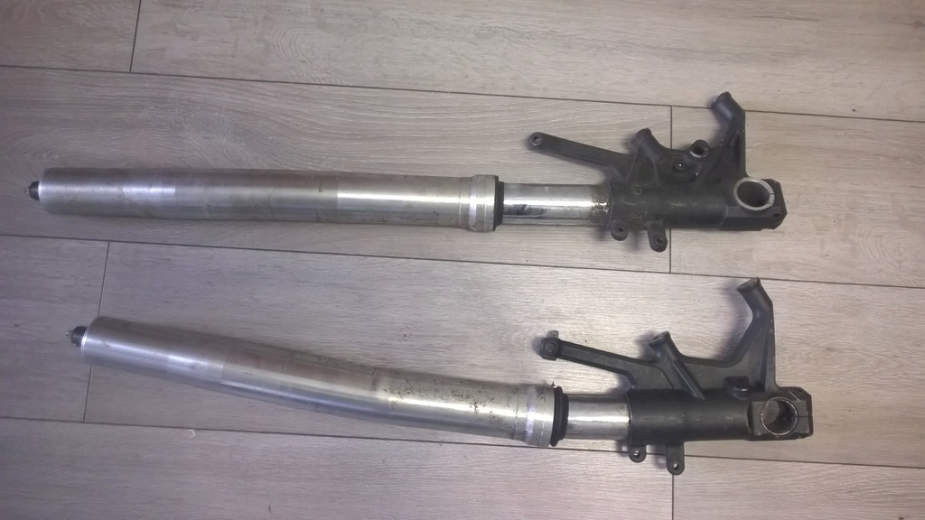 KAWASAKI GTR 1400 POLKA LAGI ZAWIESZENIE LAGA ZZR