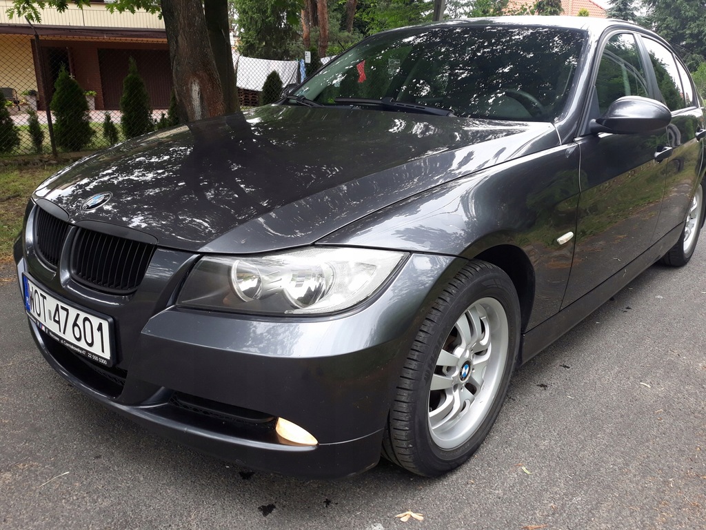 Sprzedam ładne BMW 320i benzyna 2005 rok 7483942056