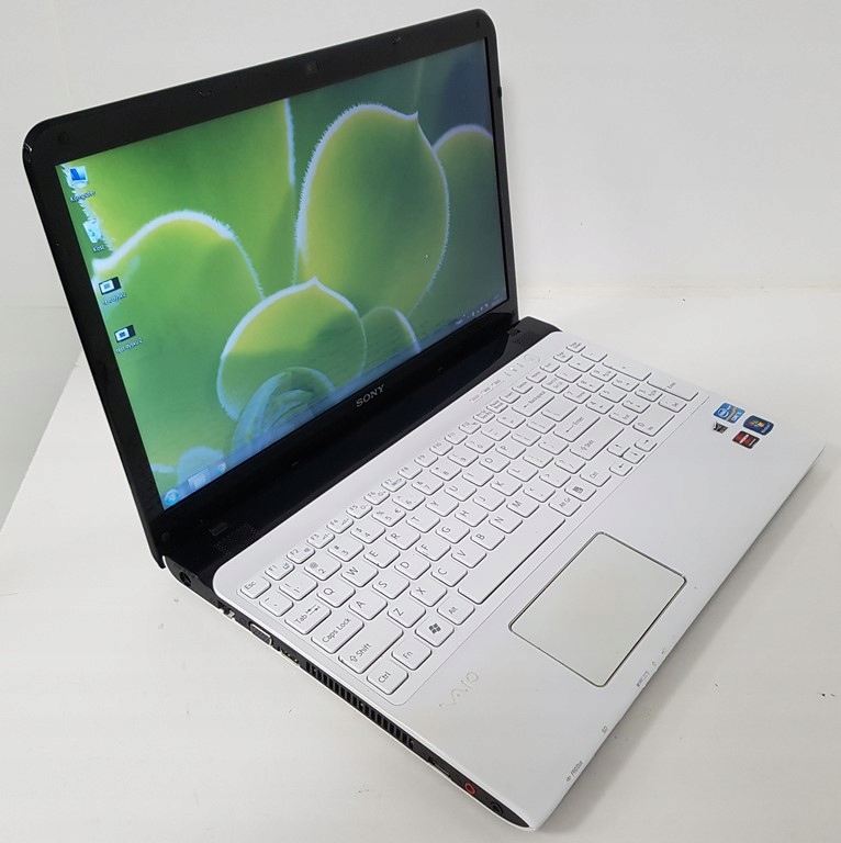 SONY VAIO SVE151C11M I5-2450M/4GB/640GB/WIN7