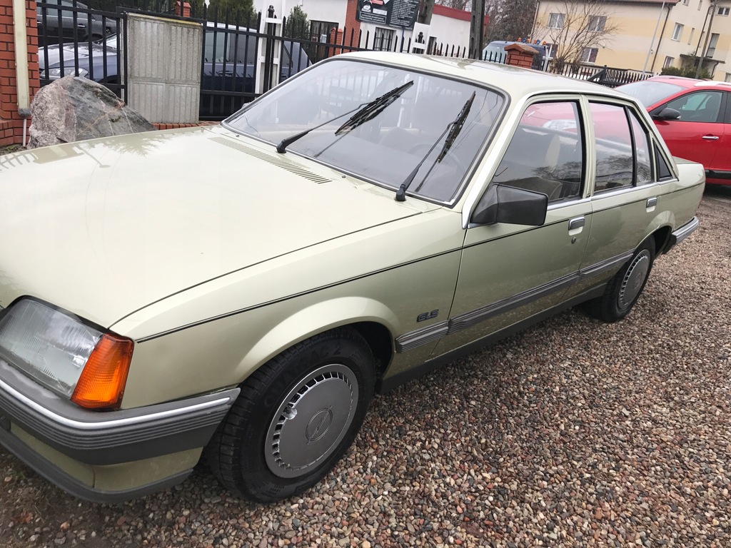 Opel rekord 1986