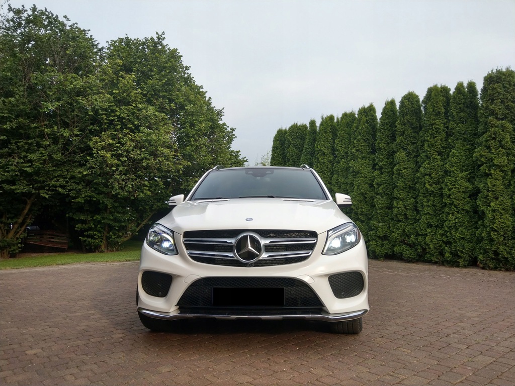 Mercedes GLE 350d 4MATIC, 2016 rok - 7420852986 - oficjalne archiwum ...